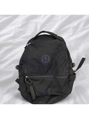 Black Lululemon backpack
